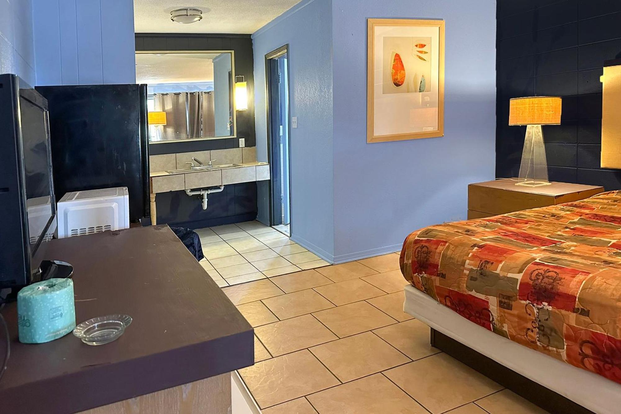 Luxury Inn By Oyo Άλμπανι Εξωτερικό φωτογραφία